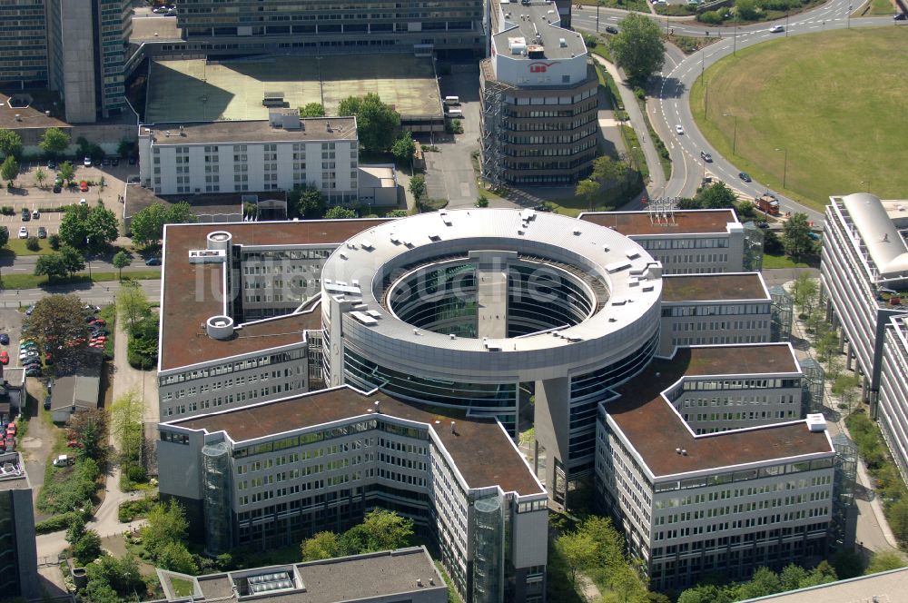 Luftaufnahme Offenbach am Main - Bürogebaude des Geschaftshauses Omegahaus in Offenbach am Main im Bundesland Hessen, Deutschland