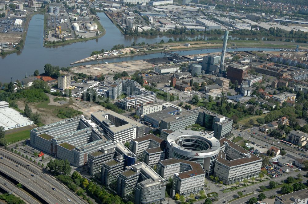 Luftbild Offenbach am Main - Bürogebaude des Geschaftshauses Omegahaus in Offenbach am Main im Bundesland Hessen, Deutschland