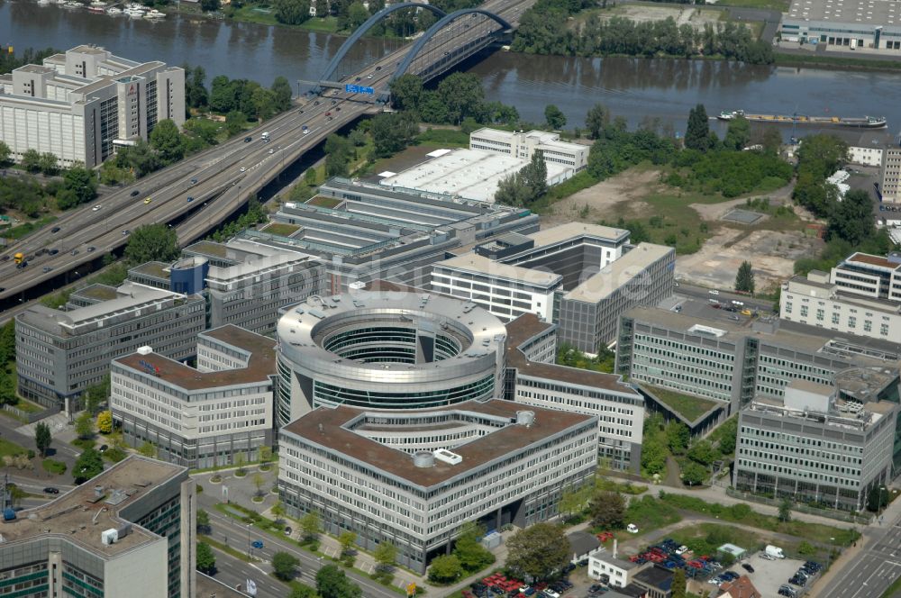 Luftaufnahme Offenbach am Main - Bürogebaude des Geschaftshauses Omegahaus in Offenbach am Main im Bundesland Hessen, Deutschland