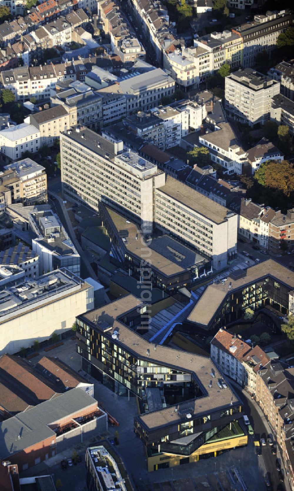 Luftaufnahme Aachen - Bürogebäude in Aachen