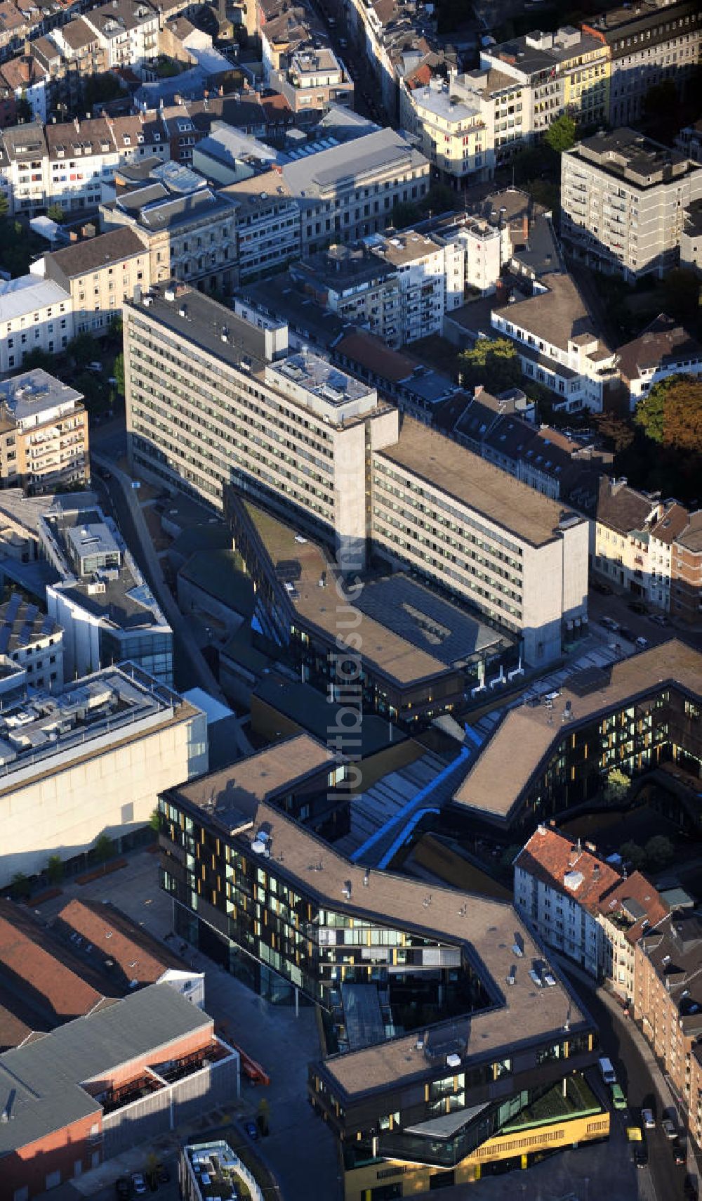 Aachen von oben - Bürogebäude in Aachen