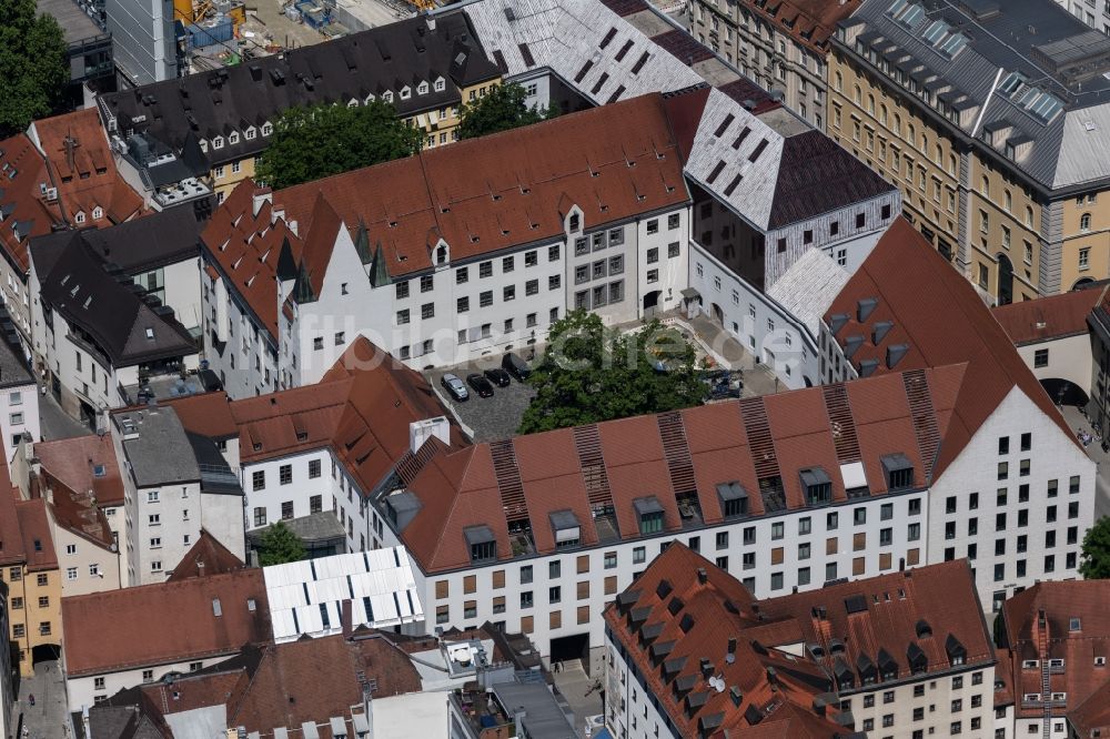 München von oben - Bürogebäude Alter Hof in München im Bundesland Bayern, Deutschland