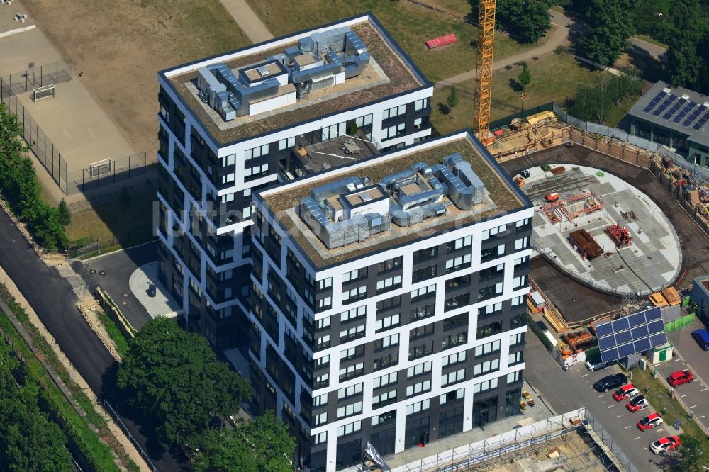 Berlin Schöneberg aus der Vogelperspektive: Bürogebäude der ARCADIS Deutschland GmbH auf dem Gelände des EUREF-Campus am Gasometer Schöneberg in Berlin