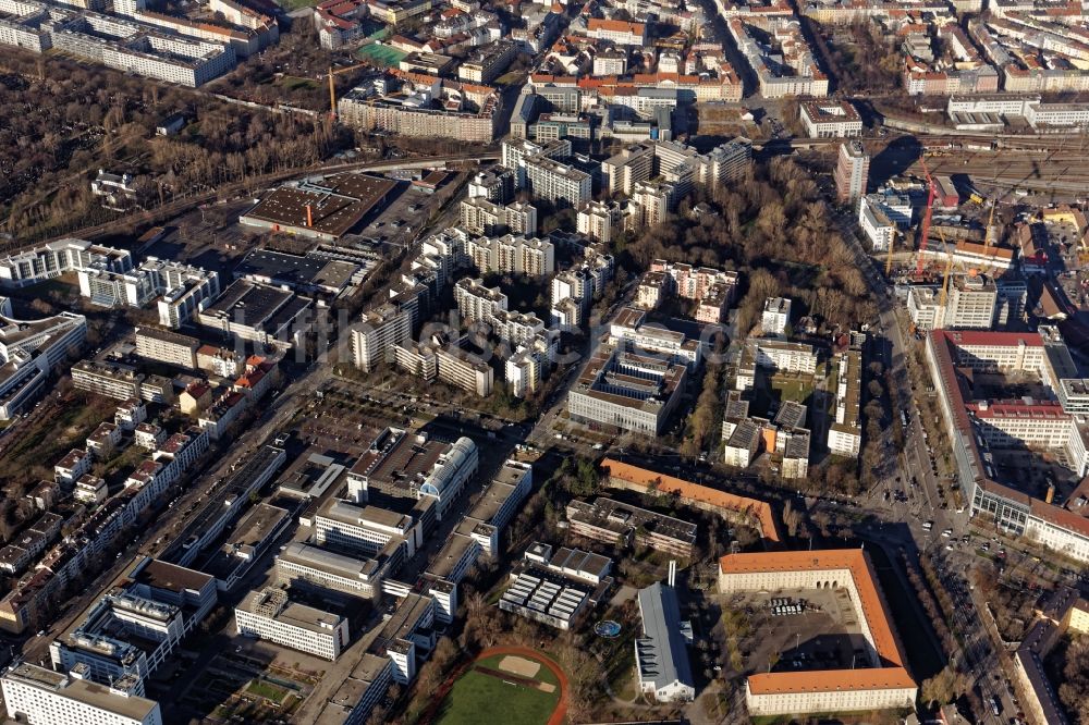 Luftbild München - Bürogebäude an der Balanstraße und St. Martinstraße in München im Bundesland Bayern