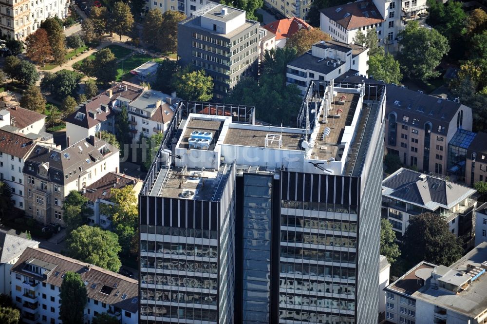 Luftbild Frankfurt am Main - Bürogebäude City-Hochhaus in Frankfurt am Main in Hessen