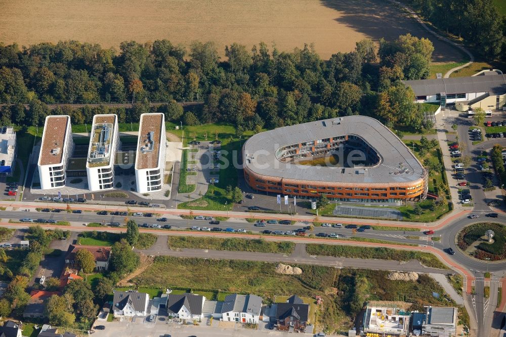 Duisburg aus der Vogelperspektive: Bürogebäude in Duisburg im Bundesland Nordrhein-Westfalen