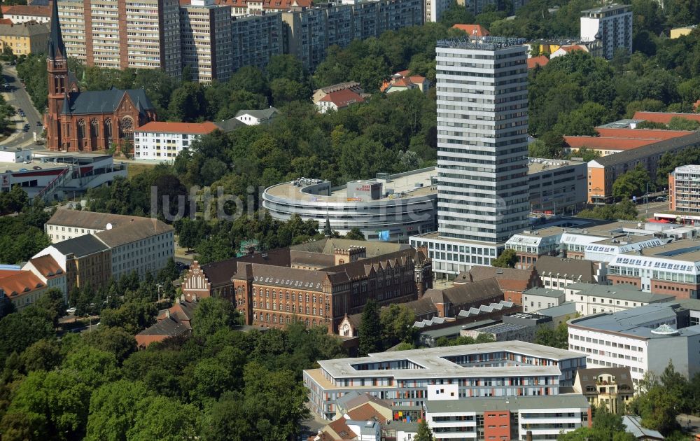 Luftaufnahme Frankfurt (Oder) - Bürogebäude und Einkaufszentrum in Frankfurt (Oder) im Bundesland Brandenburg