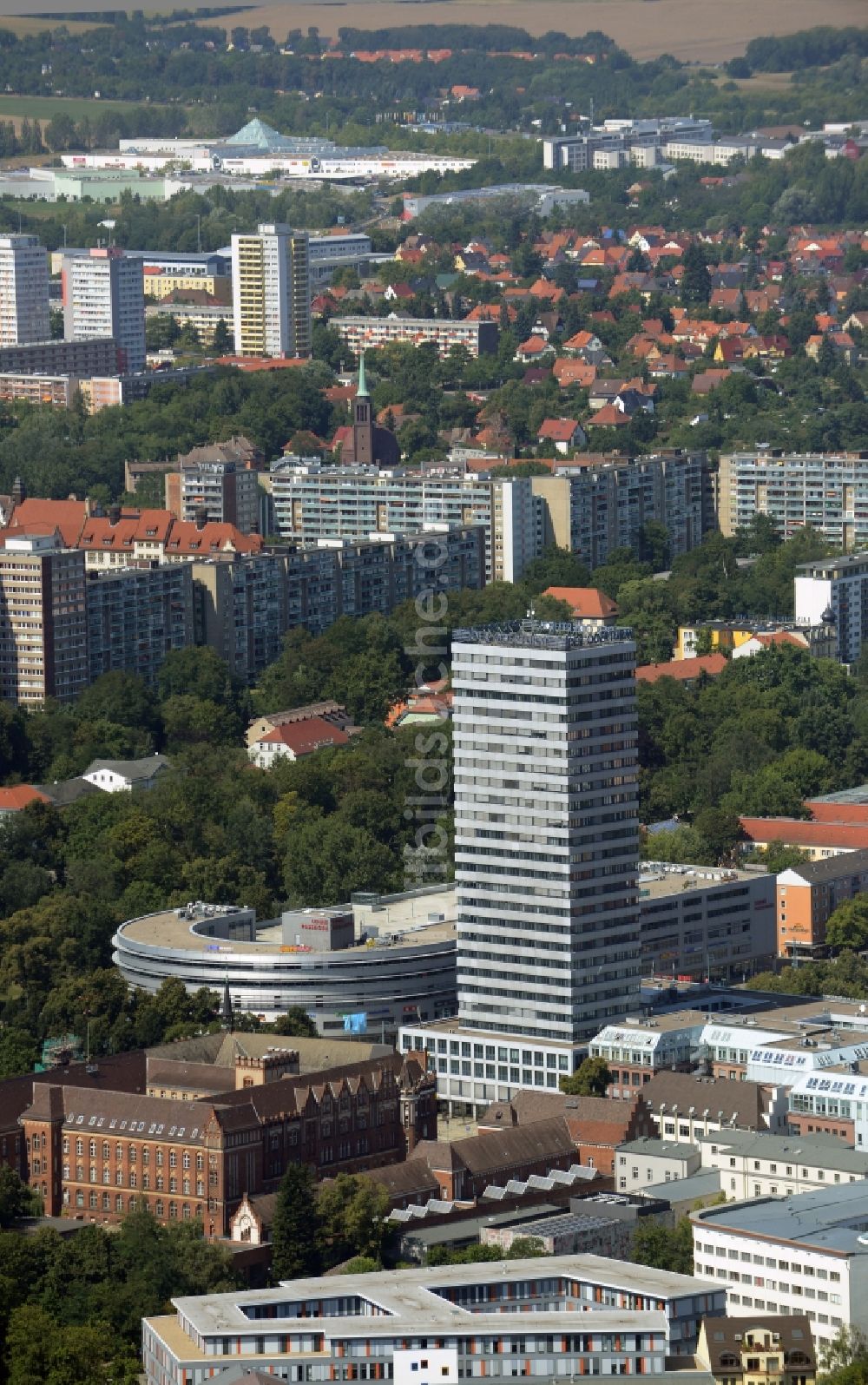 Frankfurt (Oder) von oben - Bürogebäude und Einkaufszentrum in Frankfurt (Oder) im Bundesland Brandenburg