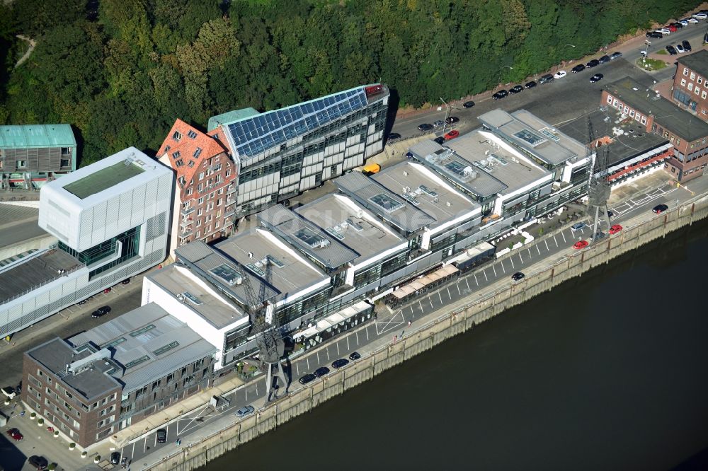 Hamburg von oben - Bürogebäude am Elbufersteg am Fischereihafen in Hamburg