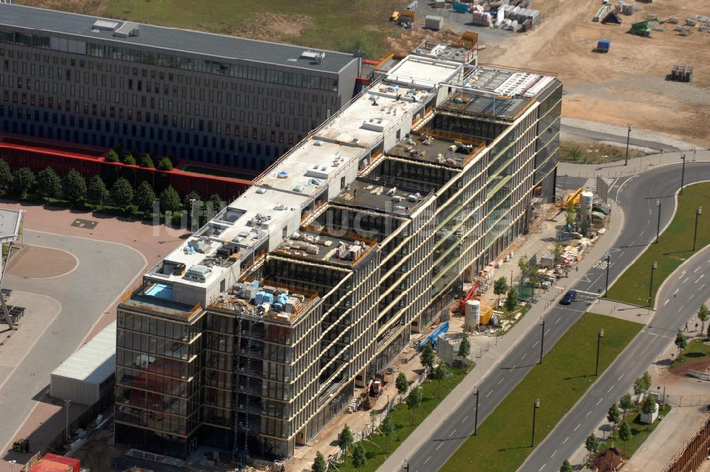 Frankfurt am Main aus der Vogelperspektive: Bürogebäude Europa-Allee in Frankfurt am Main in Hessen