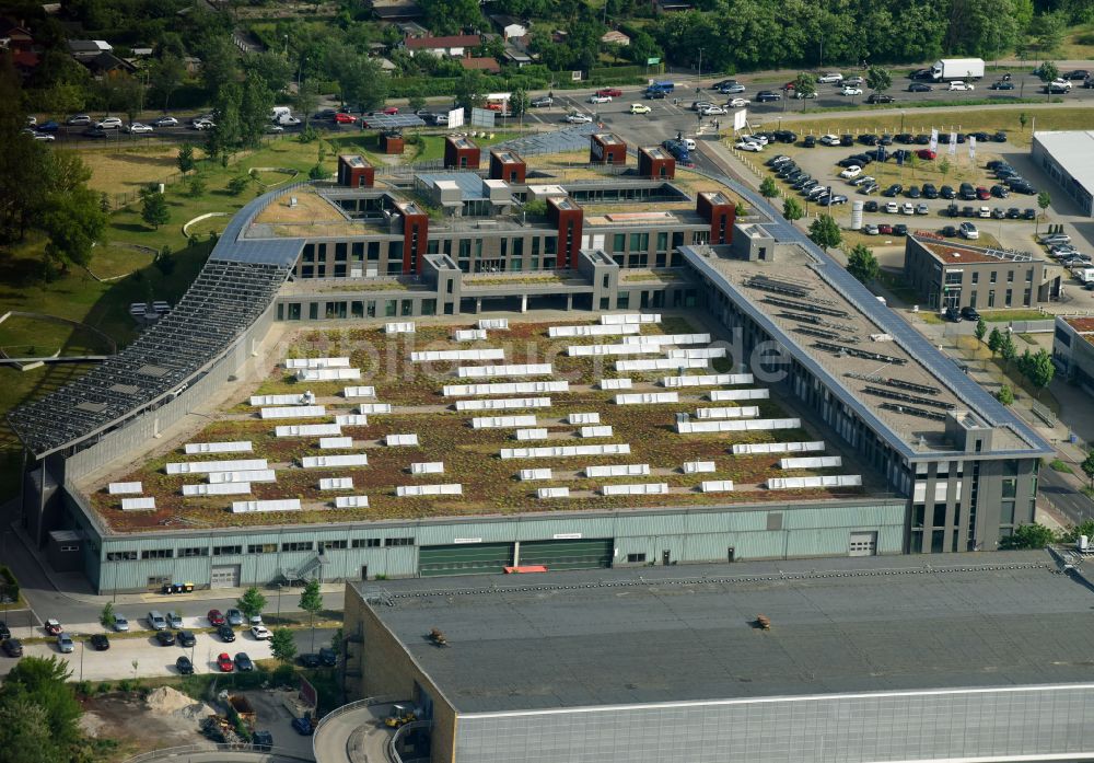 Luftaufnahme Berlin - Bürogebäude des Geschäftshauses der Atos Information Technology GmbH Am Studio im Ortsteil Adlershof in Berlin, Deutschland