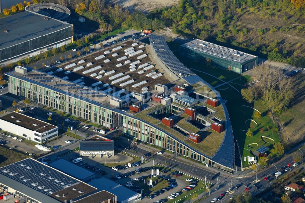 Luftaufnahme Berlin - Bürogebäude des Geschäftshauses der Atos Information Technology GmbH Am Studio im Ortsteil Adlershof in Berlin, Deutschland