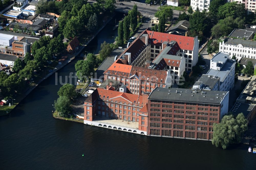 Luftaufnahme Berlin - Bürogebäude des Geschäftshauses in Berlin