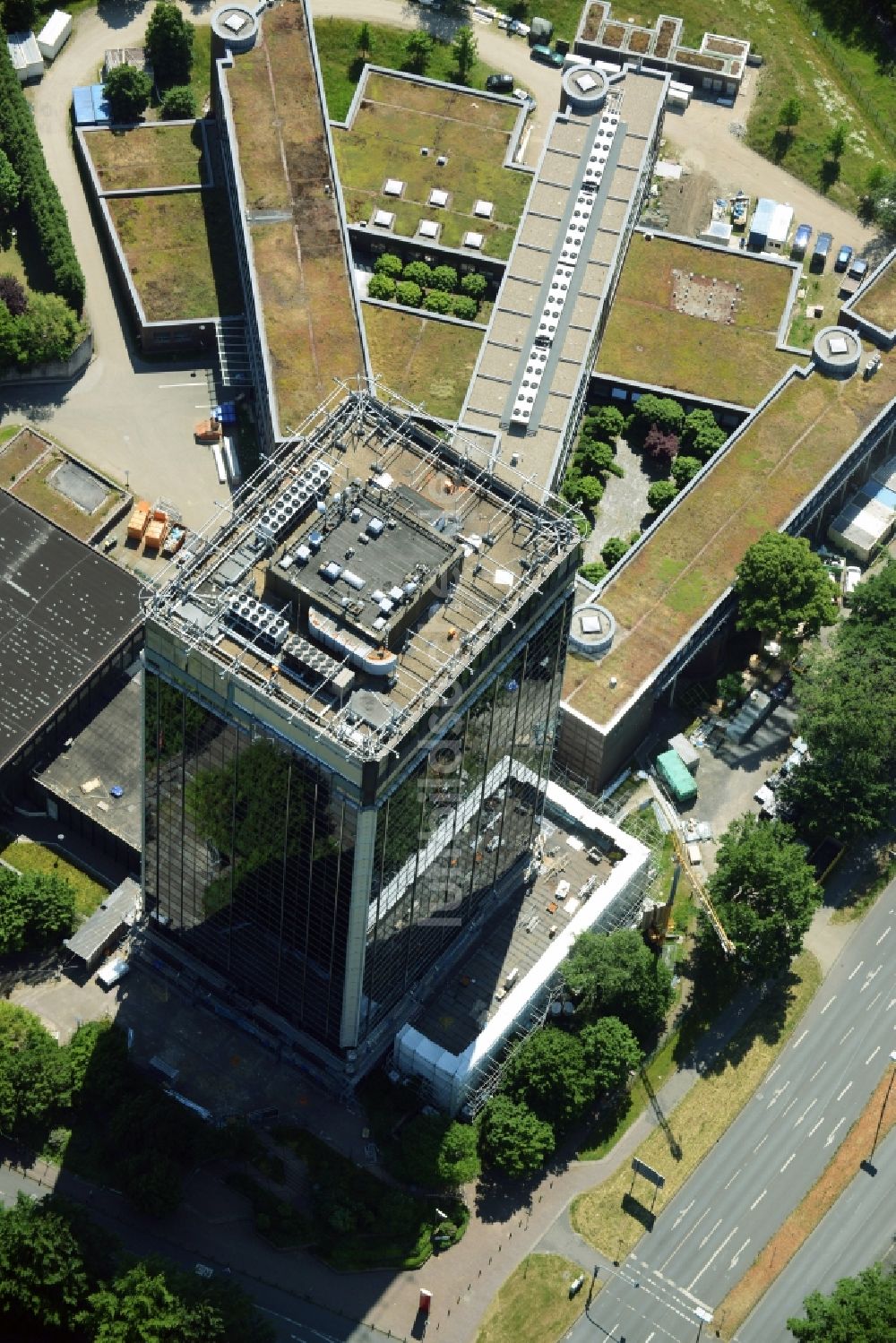 Luftaufnahme Bochum - Bürogebäude des Geschäftshauses in Bochum im Bundesland Nordrhein-Westfalen