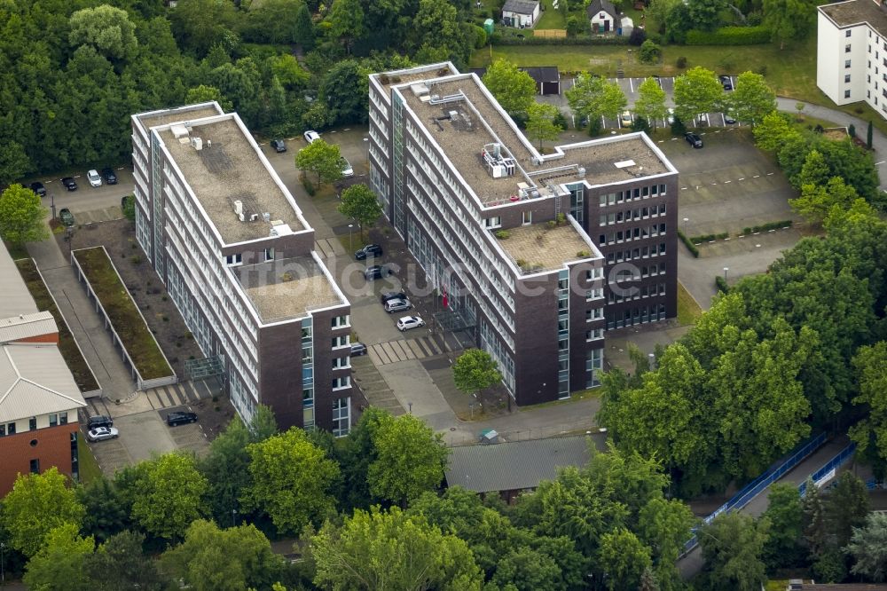 Bochum von oben - Bürogebäude des Geschäftshauses in Bochum im Bundesland Nordrhein-Westfalen