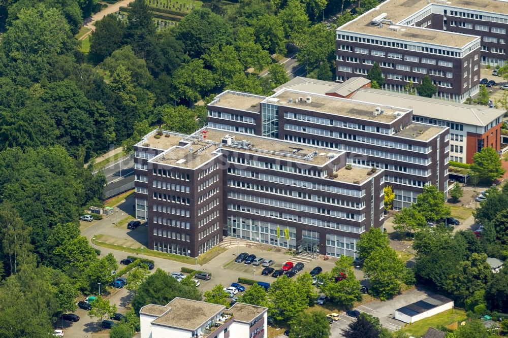 Bochum von oben - Bürogebäude des Geschäftshauses in Bochum im Bundesland Nordrhein-Westfalen