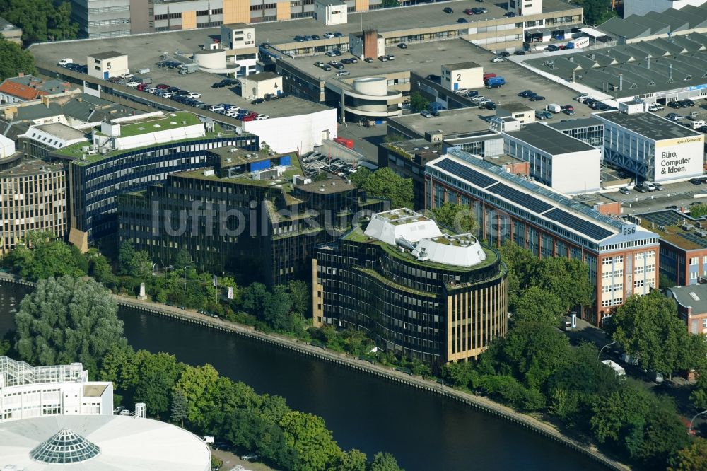 Berlin aus der Vogelperspektive: Bürogebäude des Geschäftshauses der Botschaft von Bangladesch und der Jonas & Redmann Group GmbH an der Kaiserin-Augusta-Allee im Ortsteil Mitte in Berlin, Deutschland