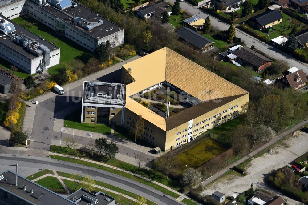 Luftbild Glostrup - Bürogebäude des Geschäftshauses Dako Denmark A/S Produktionsvej in Glostrup in Region Hovedstaden, Dänemark