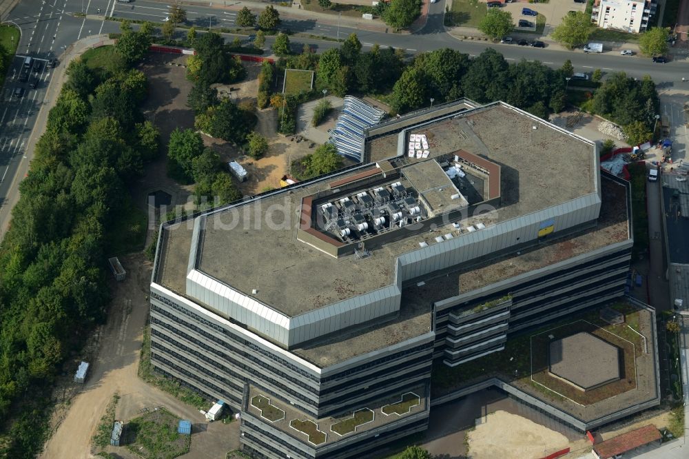 Luftaufnahme Laatzen - Bürogebäude des Geschäftshauses der Deutsche Rentenversicherung in Laatzen im Bundesland Niedersachsen