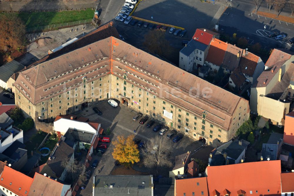 Torgau von oben - Bürogebäude des Geschäftshauses des ehemaligen Speichers in Torgau im Bundesland Sachsen, Deutschland