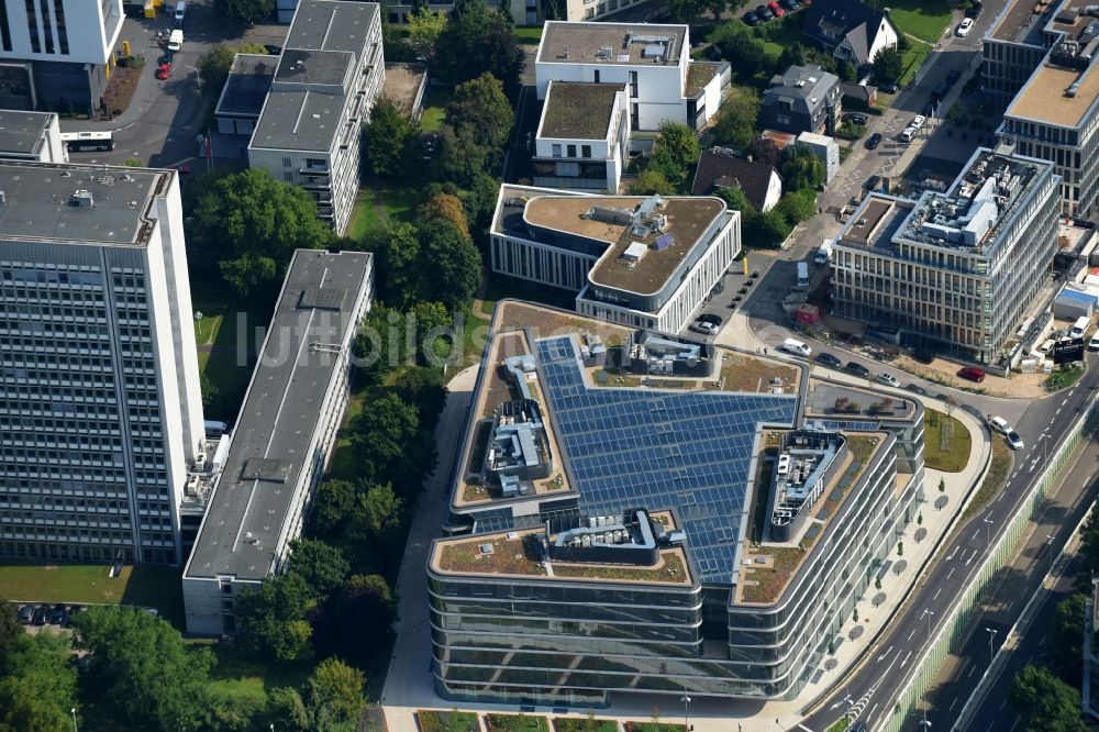 Luftaufnahme Bonn - Bürogebäude des Geschäftshauses FGS Campus an der Friedrich-Ebert-Allee im Ortsteil Zentrum in Bonn im Bundesland Nordrhein-Westfalen, Deutschland