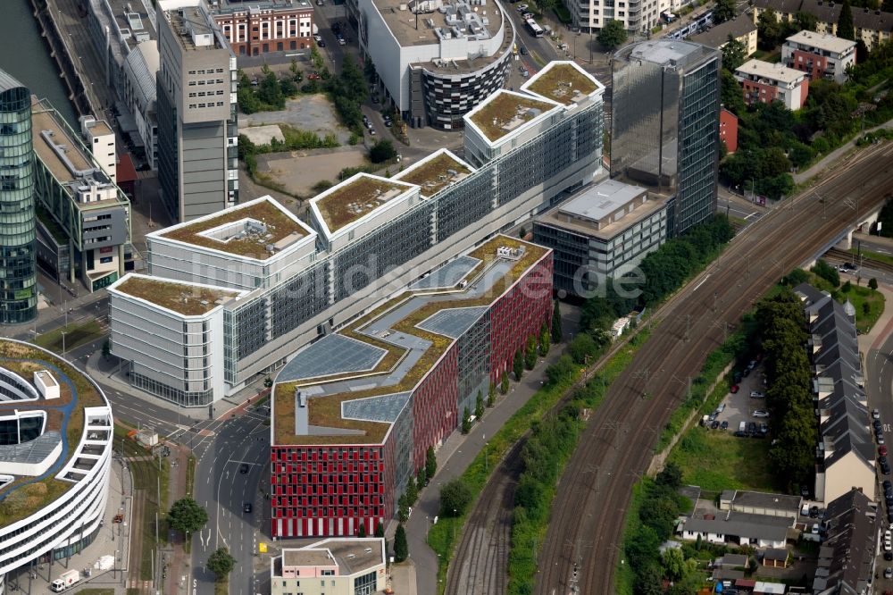 Luftbild Düsseldorf - Bürogebäude des Geschäftshauses FLOAT zwischen Franzsiusstraße und Holzstraße in Düsseldorf im Bundesland Nordrhein-Westfalen, Deutschland