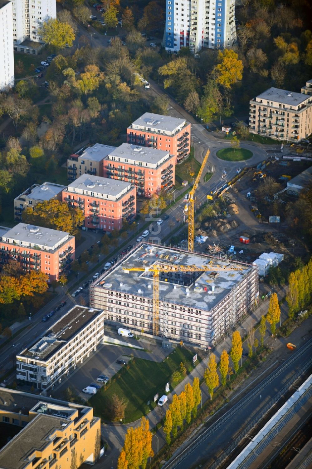 Potsdam aus der Vogelperspektive: Bürogebäude des Geschäftshauses an der Friedrich-List-Straße in Potsdam im Bundesland Brandenburg, Deutschland