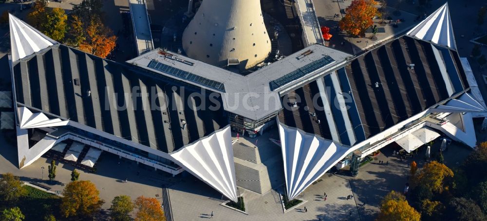 Luftbild Berlin - Bürogebäude des Geschäftshauses am Fuße des Berliner Fernsehturmes im Ortsteil Mitte in Berlin, Deutschland