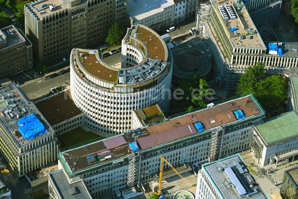 Köln von oben - Bürogebäude des Geschäftshauses Gerling Quartier in Köln im Bundesland Nordrhein-Westfalen, Deutschland