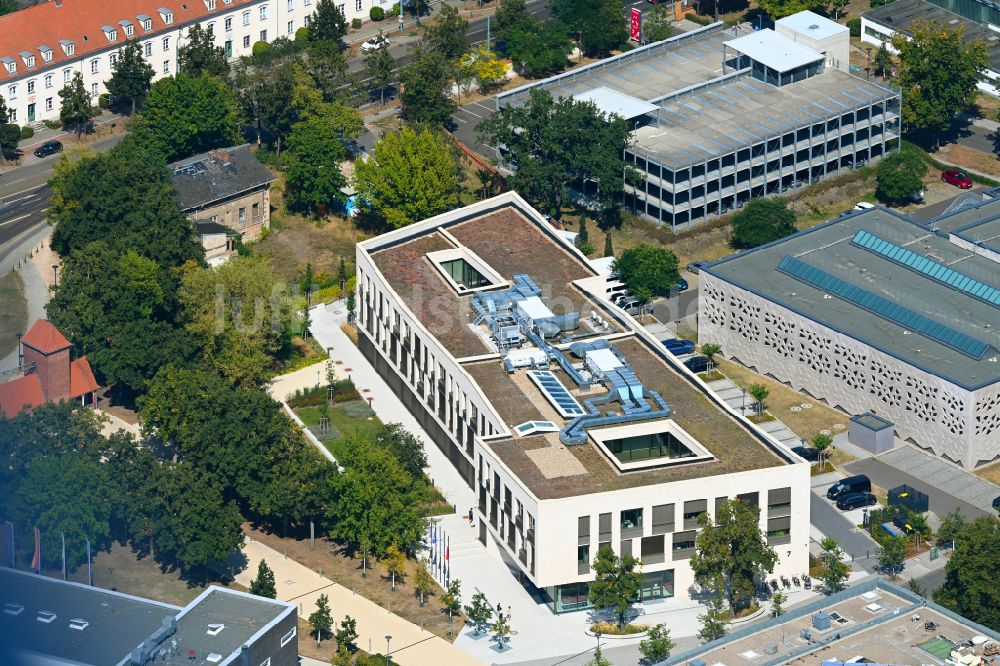 Potsdam von oben - Bürogebäude des Geschäftshauses Haus des Sports im Ortsteil Potsdam West in Potsdam im Bundesland Brandenburg, Deutschland