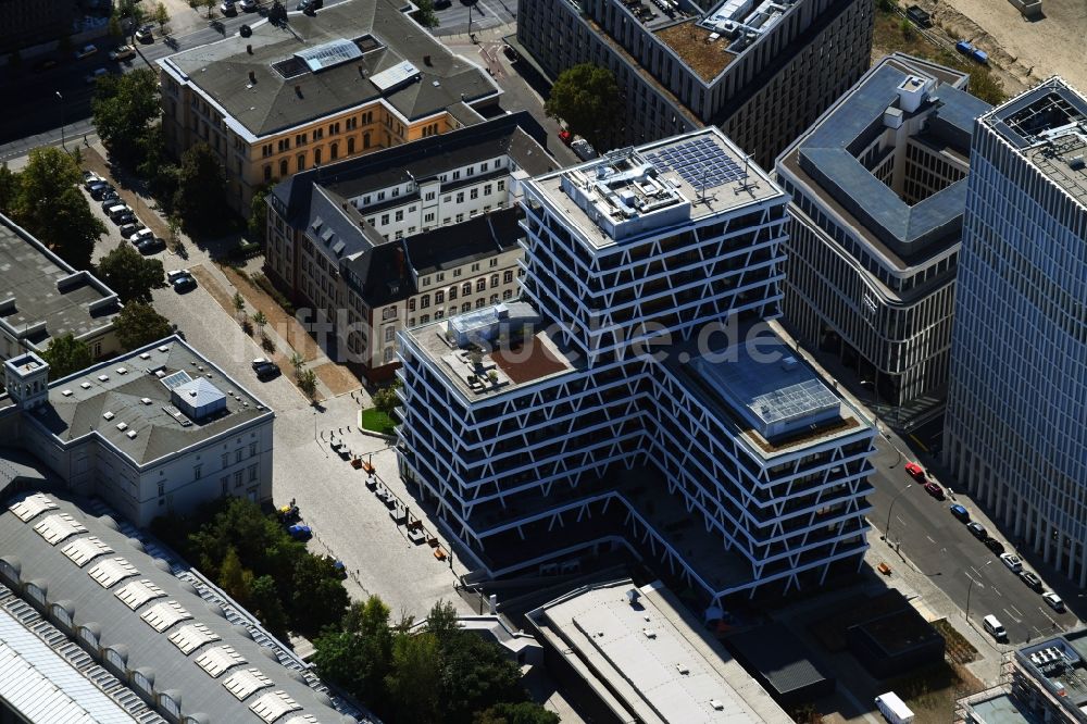 Berlin von oben - Bürogebäude des Geschäftshauses der 50Hertz Transmission GmbH an der Heidestraße im Ortsteil Mitte in Berlin, Deutschland