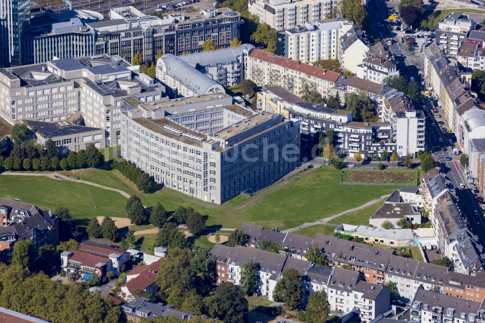 Luftaufnahme Düsseldorf - Bürogebäude des Geschäftshauses IHZ Internationales Handelszentrum in Düsseldorf im Bundesland Nordrhein-Westfalen, Deutschland