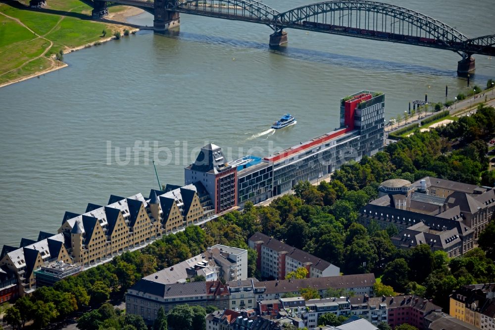 Köln aus der Vogelperspektive: Bürogebäude des Geschäftshauses an der Katharina-Schauberg-Promenade in Köln im Bundesland Nordrhein-Westfalen, Deutschland