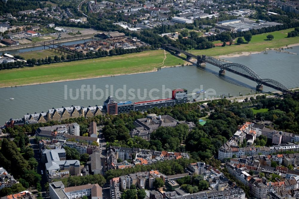 Köln von oben - Bürogebäude des Geschäftshauses an der Katharina-Schauberg-Promenade in Köln im Bundesland Nordrhein-Westfalen, Deutschland