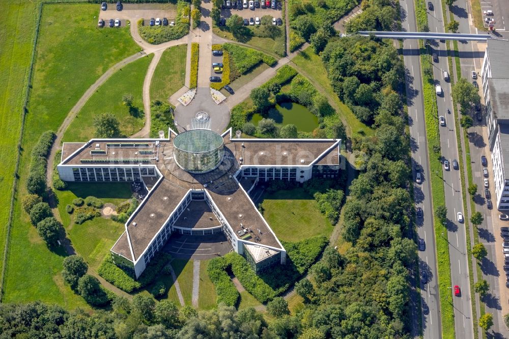 Luftaufnahme Bochum - Bürogebäude des Geschäftshauses der Kelvion Holding GmbH an der Dorstener Straße in Bochum im Bundesland Nordrhein-Westfalen, Deutschland