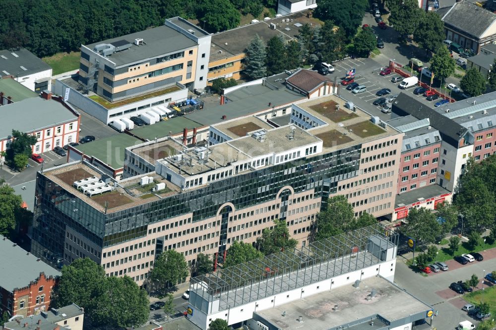 Berlin von oben - Bürogebäude des Geschäftshauses an der Lahnstraße im Ortsteil Neukölln in Berlin, Deutschland