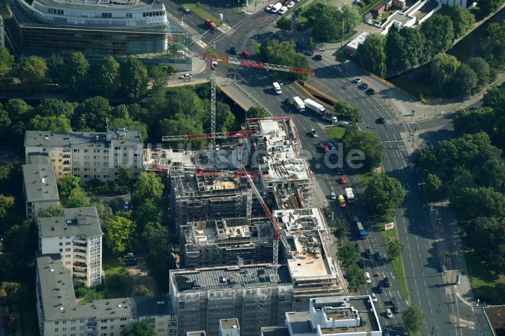 Berlin aus der Vogelperspektive: Bürogebäude des Geschäftshauses Lützow Carré der DIBAG Industriebau AG am Lützowplatz Ecke Lützowufer im Ortsteil Tiergarten in Berlin, Deutschland