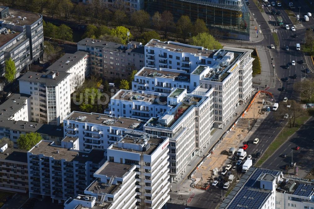 Berlin aus der Vogelperspektive: Bürogebäude des Geschäftshauses Lützow Carré der DIBAG Industriebau AG am Lützowplatz Ecke Lützowufer im Ortsteil Tiergarten in Berlin, Deutschland