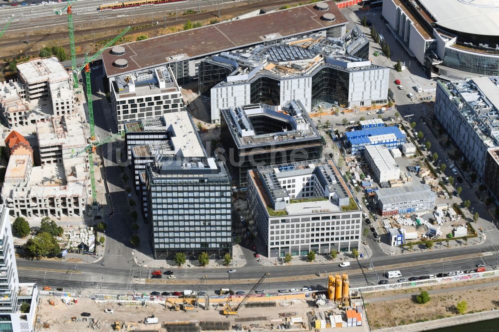 Luftbild Berlin - Bürogebäude des Geschäftshauses M_EINS an der Mühlenstraße - Edith-Kiss-Straße in Berlin, Deutschland