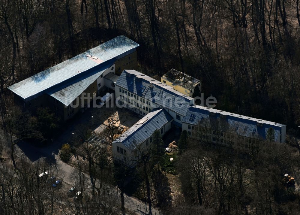 Potsdam von oben - Bürogebäude des Geschäftshauses Nutzergemeinschaft des Wissenschaftsparks Albert Einstein an der Albert-Einstein-Straße im Ortsteil Potsdam Süd in Potsdam im Bundesland Brandenburg