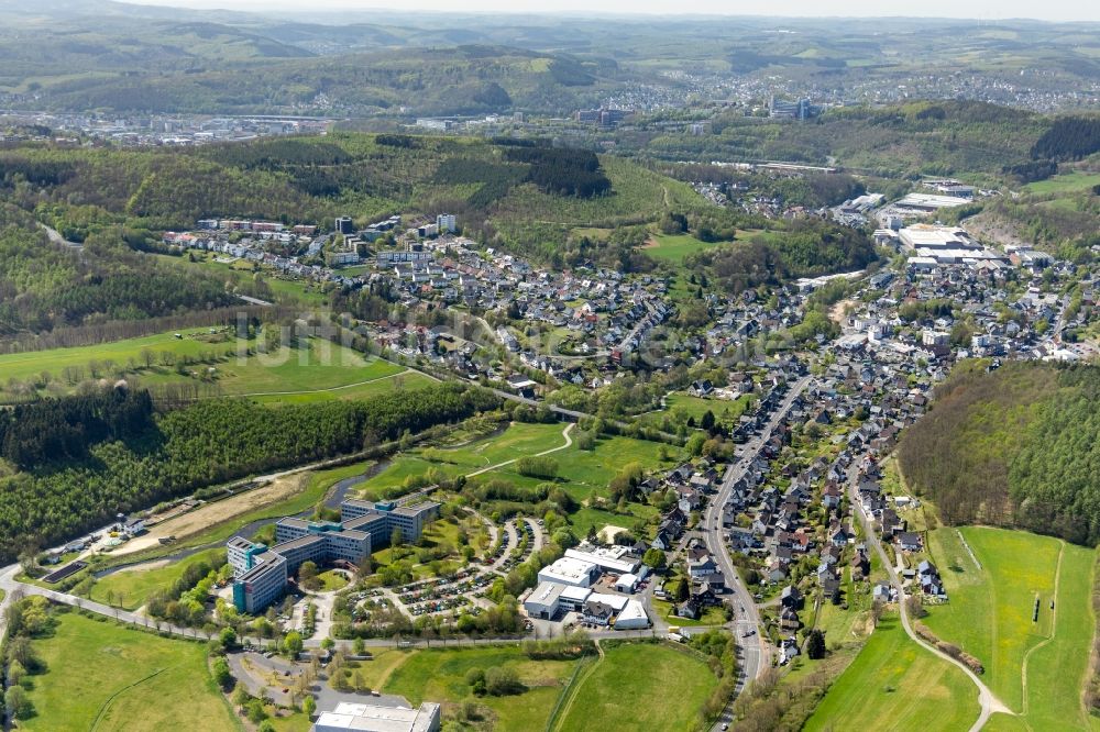 Netphen aus der Vogelperspektive: Bürogebäude des Geschäftshauses im Ortsteil Dreis-Tiefenbach in Netphen im Bundesland Nordrhein-Westfalen, Deutschland