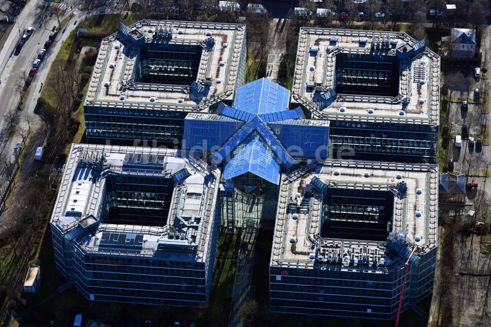 München von oben - Bürogebäude des Geschäftshauses im Ortsteil Moosach in München im Bundesland Bayern, Deutschland