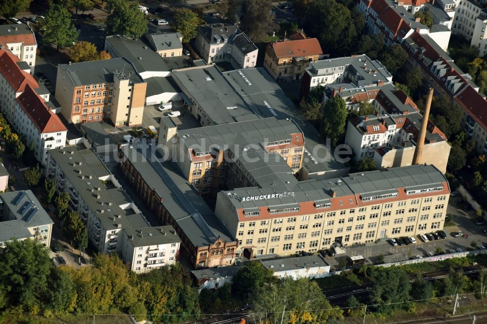 Berlin von oben - Bürogebäude des Geschäftshauses regiocom Berlin GmbH Am Treptower Park in Berlin