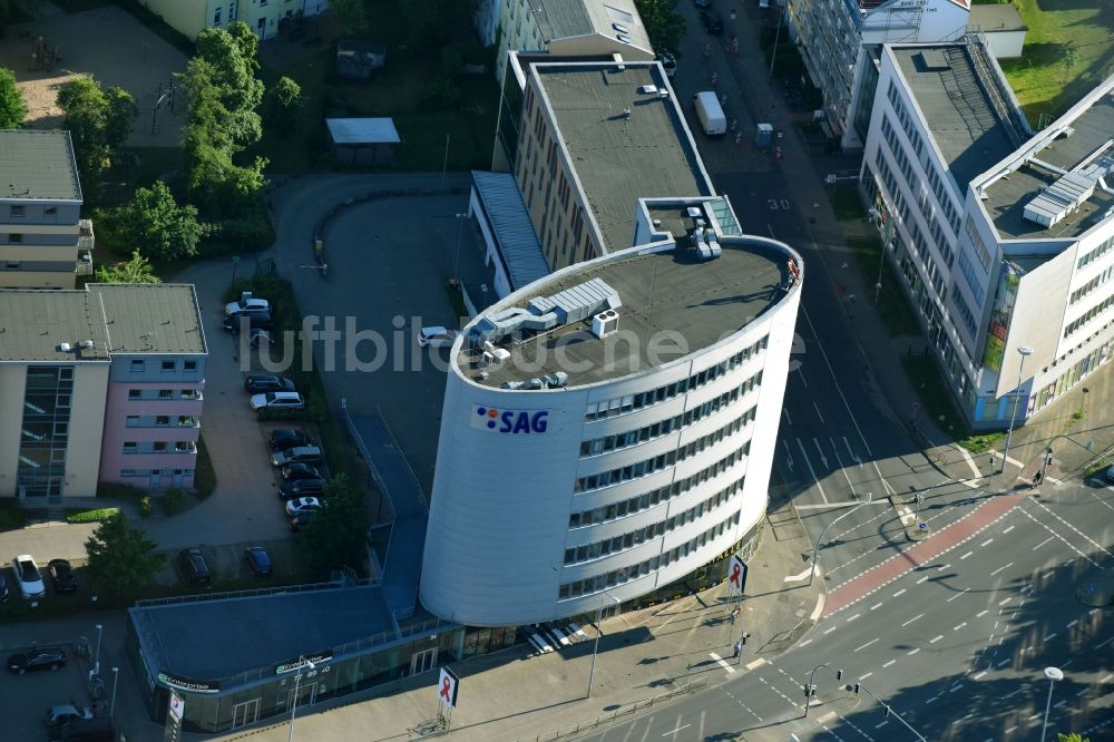 Luftaufnahme Rostock - Bürogebäude des Geschäftshauses der SAG GmbH in Rostock im Bundesland Mecklenburg-Vorpommern, Deutschland