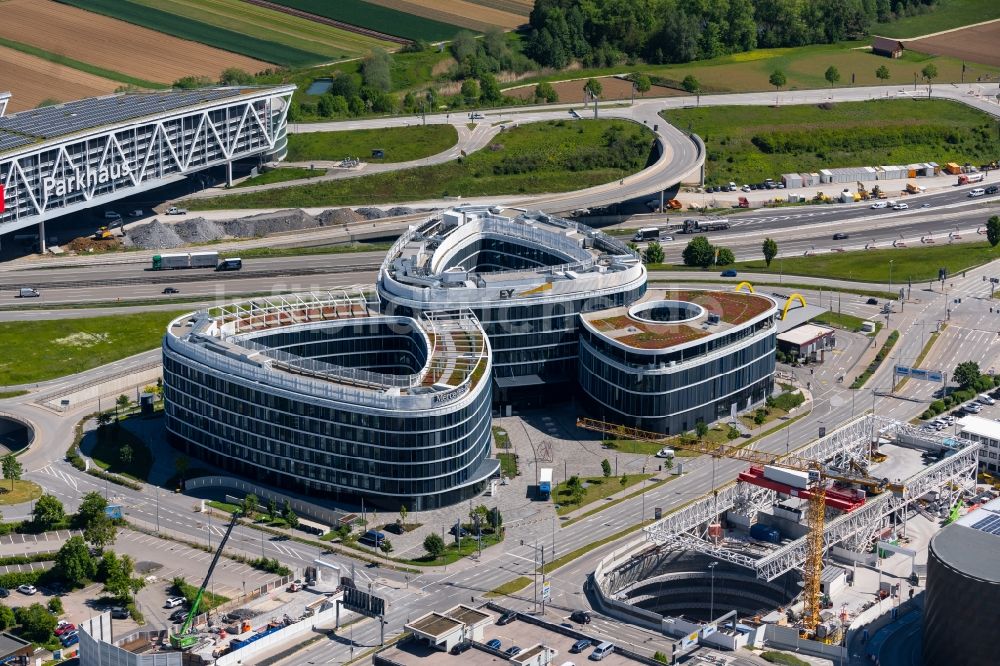 Luftaufnahme Stuttgart - Bürogebäude des Geschäftshauses Sky Loop in Stuttgart im Bundesland Baden-Württemberg, Deutschland