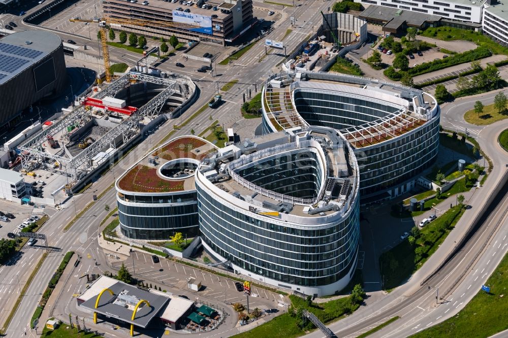 Stuttgart aus der Vogelperspektive: Bürogebäude des Geschäftshauses Sky Loop in Stuttgart im Bundesland Baden-Württemberg, Deutschland