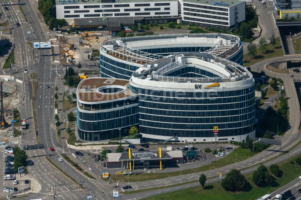 Stuttgart von oben - Bürogebäude des Geschäftshauses Sky Loop in Stuttgart im Bundesland Baden-Württemberg, Deutschland