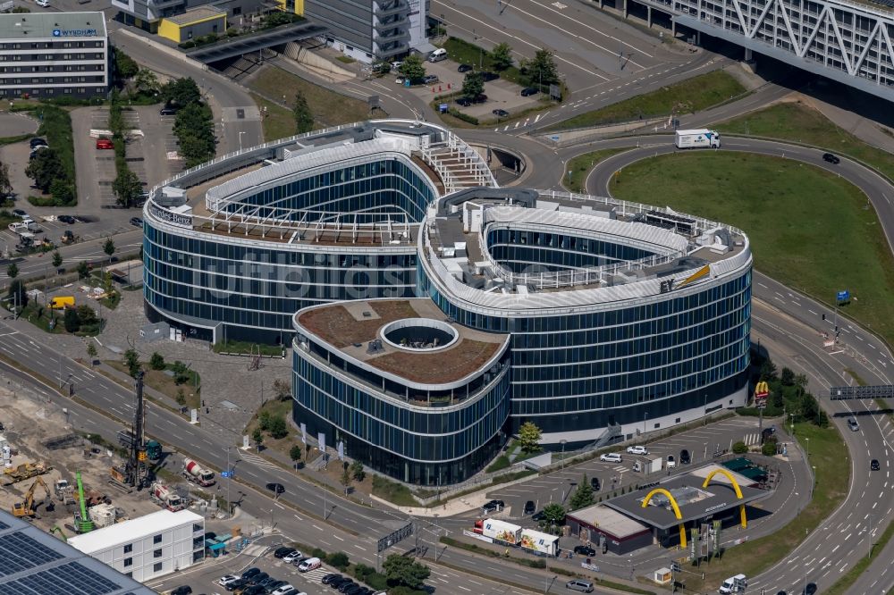 Stuttgart von oben - Bürogebäude des Geschäftshauses Sky Loop in Stuttgart im Bundesland Baden-Württemberg, Deutschland