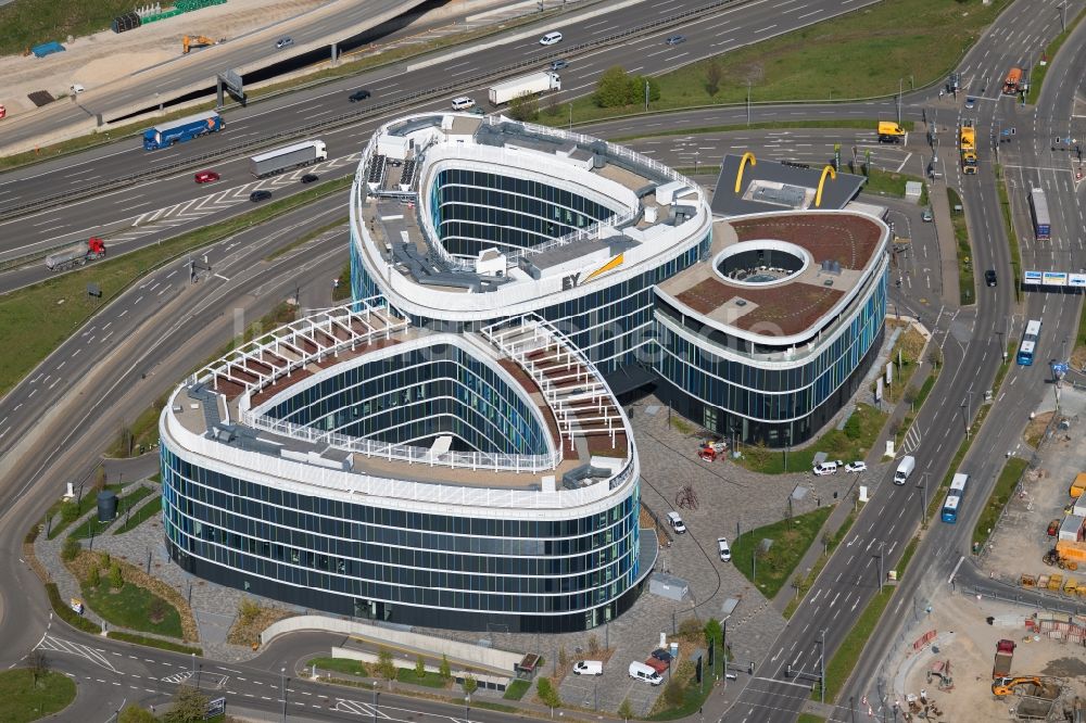 Stuttgart von oben - Bürogebäude des Geschäftshauses Sky Loop in Stuttgart im Bundesland Baden-Württemberg, Deutschland