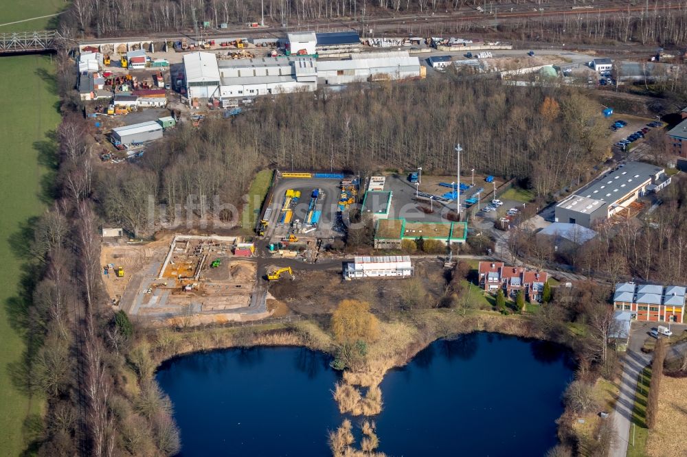 Hattingen aus der Vogelperspektive: Bürogebäude des Geschäftshauses der Stadtwerke Hattingen GmbH am Weg zum Wasserwerk in Hattingen im Bundesland Nordrhein-Westfalen, Deutschland